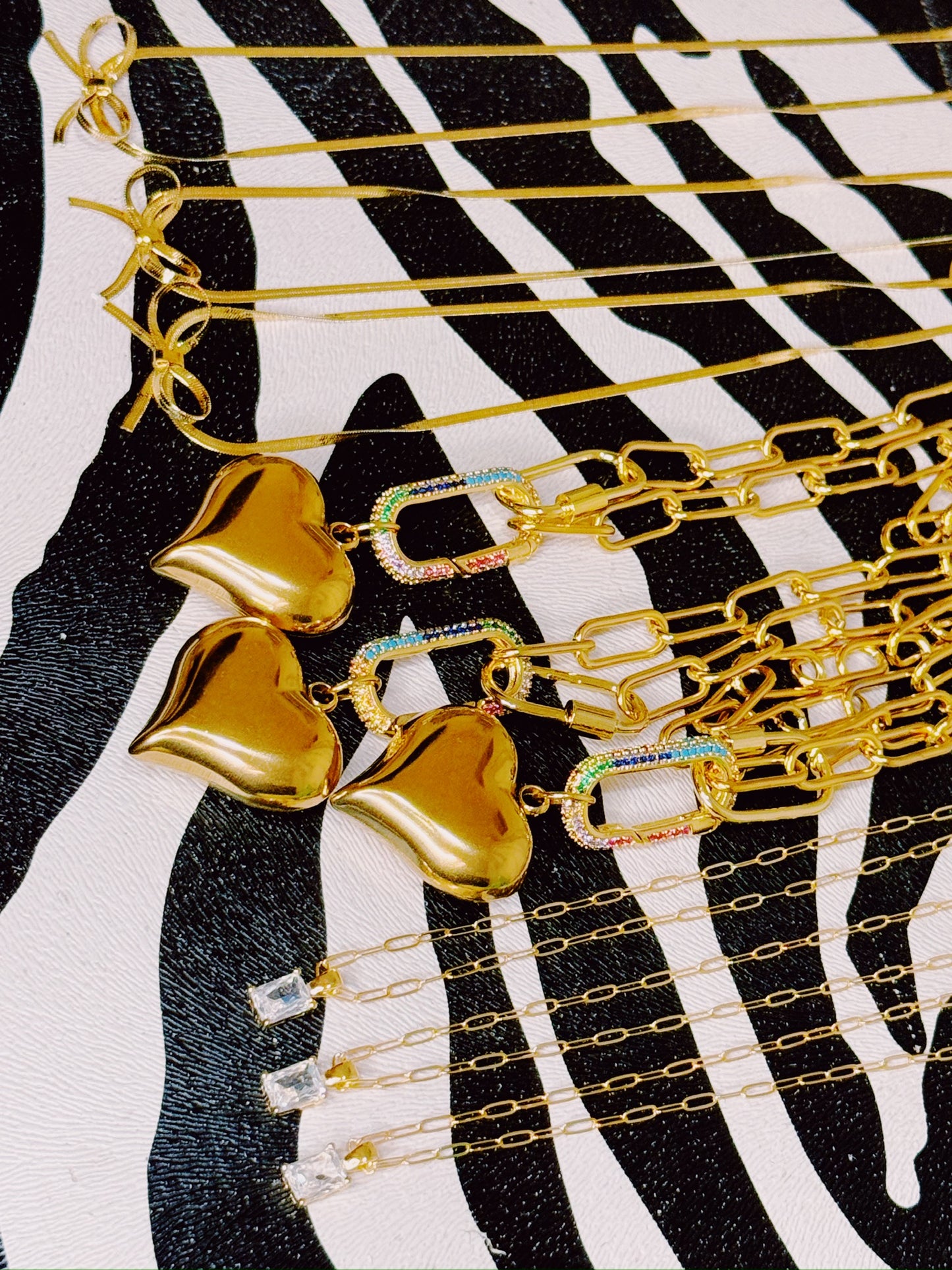 HEART BREAKER NECKLACE