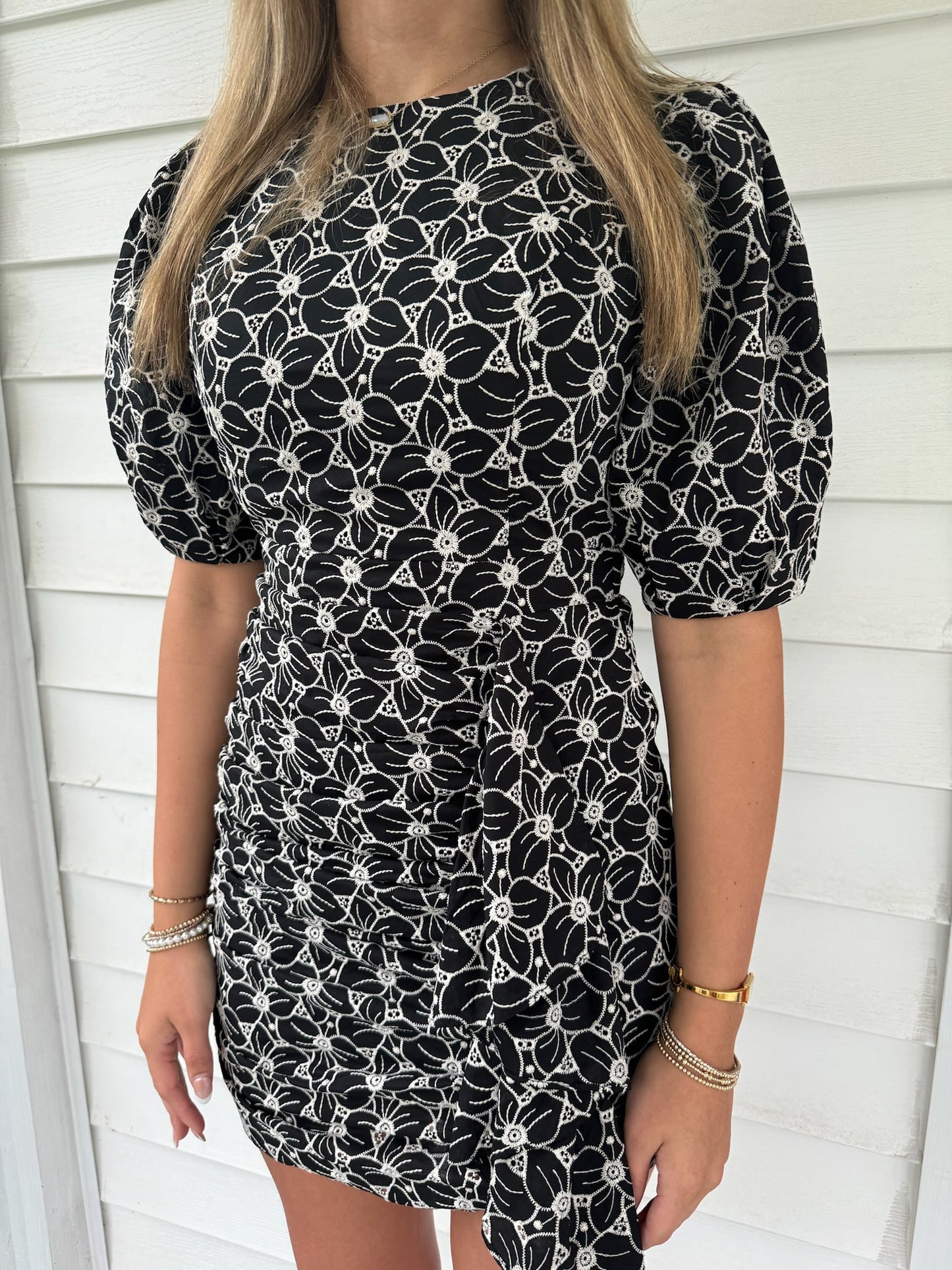 Noir Embroidery Dress