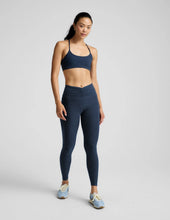 Load image into Gallery viewer, Spacedye Centered Navy Leggings