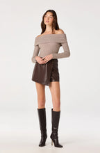 Load image into Gallery viewer, Oaklee Faux Leather Skort