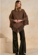 Load image into Gallery viewer, The Highlands Poncho