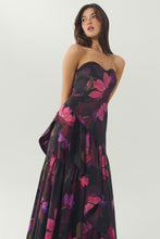 Load image into Gallery viewer, Torin Dress
