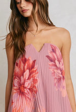 Load image into Gallery viewer, Hibiscus Maxi Dress
