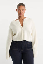 Load image into Gallery viewer, Vanilla Chunky Knit Cardigan
