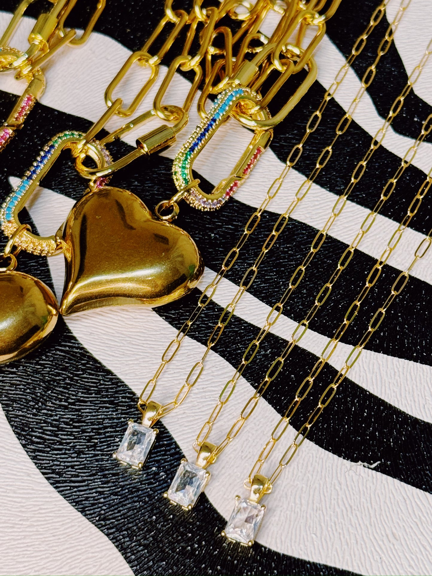 HEART BREAKER NECKLACE