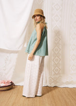 Load image into Gallery viewer, Francesco Pio White Trousers
