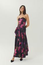 Load image into Gallery viewer, Torin Dress
