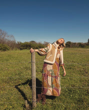 Load image into Gallery viewer, Harper Reversible Suede/Sherpa Vest
