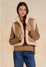 Load image into Gallery viewer, Harper Reversible Suede/Sherpa Vest
